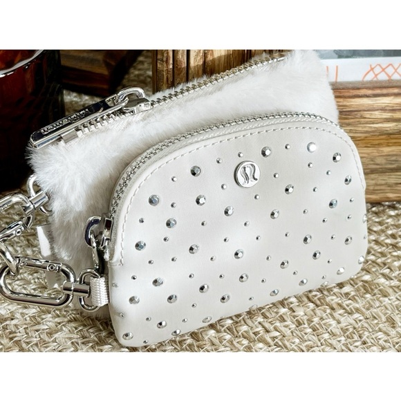 Dual Pouch Wristlet *Studded* - Picture 13 of 16